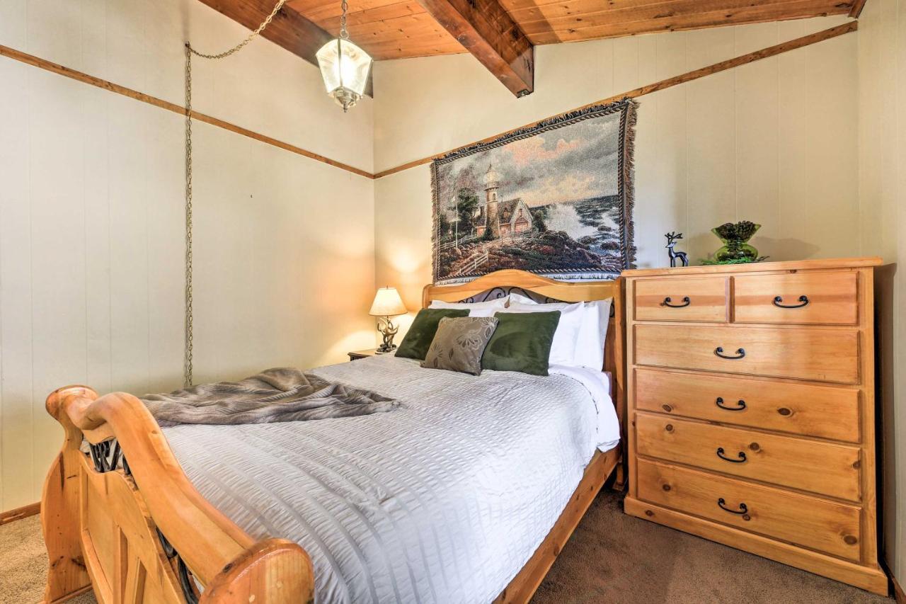 Lake Arrowhead Cabin With Deck And Stunning Mtn Views! San Bernardino Kültér fotó