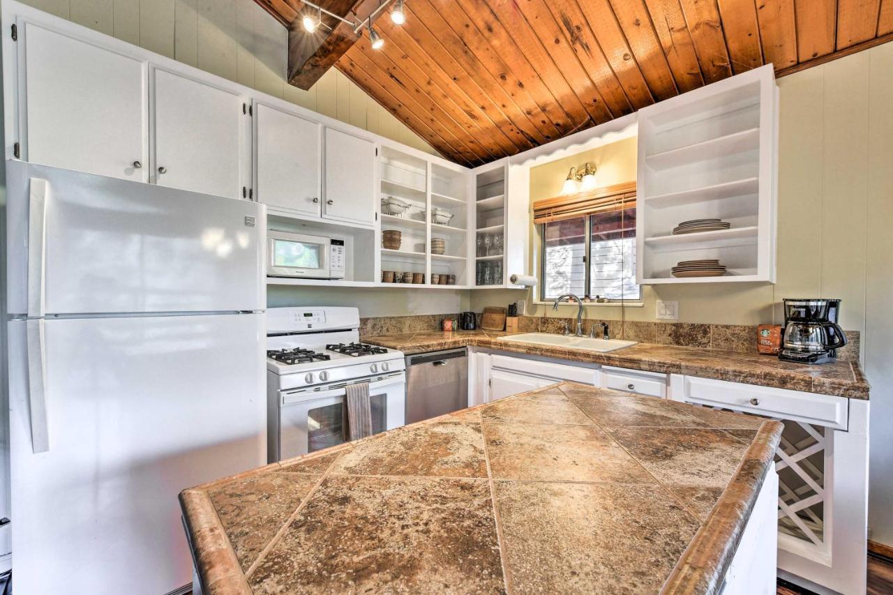 Lake Arrowhead Cabin With Deck And Stunning Mtn Views! San Bernardino Kültér fotó
